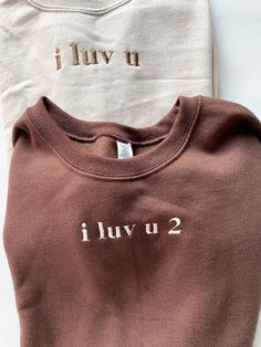 Embroidery Matching Hoodies, Matching Sweaters For Friends, Matching Stuff For Best Friends, Matching Hoodies For Best Friends, Matching Sweaters For Couples, Couple Hoodies Ideas Design, Embroidered Sweatshirt Ideas, Matching Sweatshirts For Couples, Matching Couple Sweatshirts