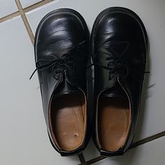 In Great Worn Condition For Age Of Shoe. Soles In Great Condition. Vintage Late 1990s Shoe. Some Minor Scuffs And Marks- See Pictures 1990s Shoes, Dr Martens Black, Shoes Vintage, Dr Martens Shoes, Martens Shoes, Dr. Martens, See Picture, Vintage 90s, England