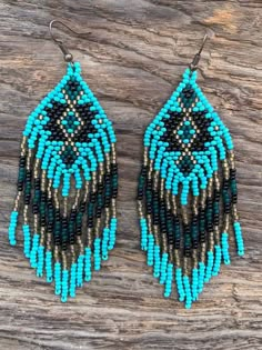 Seed Beaded Jewelry, Seed Beaded Earrings, Native American Beadwork Patterns, Beaded Earrings Native, Earrings Patterns, Beading Inspiration, Native American Beadwork, Butterfly Pictures, Native Style