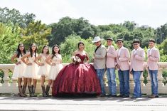 Burgundy Quince Chambelanes, Western Dama Dresses, Dama Dresses With Boots, Western Quinceanera Ideas Dresses, Champagne Chambelan Outfits Vaquero, Western Chambelanes Outfits, Red Quince Damas Outfits