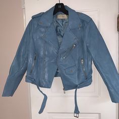 Blue Leather Jacket - Never Worn. Perfect For Spring ! Billie Concert, Japan Autumn, Blue Leather Jacket, Event Outfit, Zara Jackets, Blue Jacket, Leather Jackets, Teen Wolf, Concert Outfit