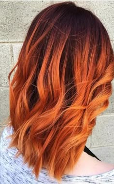 Burnt Orange Hair, Auburn Red Hair, Cheveux Oranges, Hair Color Orange, Natural Red Hair, Luxy Hair, Dyed Red Hair, Curly Short