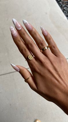 yin yang nails neutral nails manicure nail art nail designs Appa Nails, Yin And Yang Nail Designs, Yin Yang Nails Acrylics, Nail Designs Ying Yang, White Nail Art Simple, Ying And Yang Nails, White Minimalist Nails