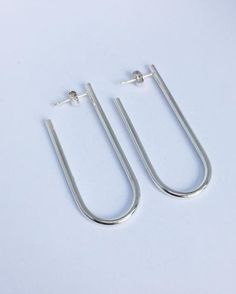 Modern Minimal Jewelry, Earrings Dangle Simple, Jewelry Staples, Earrings Simple, Minimal Jewelry, Circle Studs