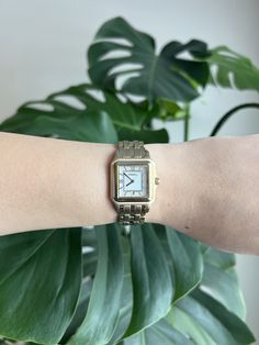 NON-WORKING WATCH.  📸 Refer to Photos:  We recommend referring to the accompanying photos for a comprehensive view of the watch's condition. This watch is vintage and pre-owned, there could be flaws such as loss of color, scratches, discoloration, patina. Please zoom and view photos of the watch carefully!  🧼 Ready to Wear: This vintage watch has been meticulously cleaned and sanitized by our dedicated restoration team, ensuring it's in pristine ready-to-wear condition. 📏 Wrist Size: 6 or 6.7 Silver Timeless Diamond Watch With Analog Display, Rectangular Metal Dial Watch For Everyday Use, White Gold Analog Watch With Rectangular Dial, Silver Watch With Rectangular Dial For Everyday, Silver Timeless Watch For Everyday, Everyday Watch With Subdials And Rectangular Dial, Everyday Watch With Rectangular Dial And Subdials, Silver Watches With Metal Dial For Everyday Use, Everyday Silver Watches With Metal Dial