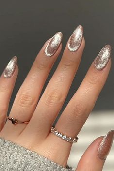 Velvet Cat Eye Nails Almond Acrylic Nails Cat Eye, Taupe Cat Eye Nails, Cat Eye Inspo Nails, Champagne Velvet Nails, Tan Sparkle Nails, Cat Eye Colors Nails, Tan Cat Eye Nails, Summer Cateye Nails, Cat Eye Wedding Nails