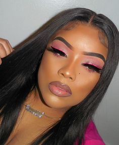 Gold Pink Makeup Look, Makeup Looks For Pink Outfit, Barbie Makeup Look Black Women, Barbie Makeup Inspiration, Gender Reveal Makeup Ideas Black Women, Pink Birthday Makeup Looks, Pink Birthday Makeup, Hot Pink Makeup Looks, Pink Makeup Looks Black Women