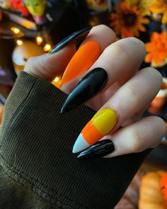 October Nails Long Almond, Easy Almond Halloween Nails, Halloween Nail Designs Acrylic Almond, Halloween Prisoner Nails, Coffin Shape Halloween Nail Designs, Autumn Nail Designs Almond, No Chip Halloween Nails, 90s Halloween Nails, One Color Nails Almond