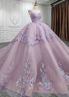 Pastel Purple Quinceanera Dress, Quinceanera Dresses Lavender, Purple Ball Gown, Purple Quinceanera Dresses, Quinceanera Themes Dresses, Pretty Quinceanera Dresses