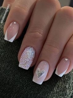 Silver Glitter Nails, White And Silver Nails, Pink Glitter Nails, Manicure Gel, Stylish Nails Designs, Already Gone, Cute Gel Nails, Acrylic Nails Coffin Short, Nail Designs Glitter