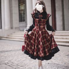 深紅格子柄のクラシカルジャンパースカートとプリーツブラウス Cottagecore Gingham Dress With Ruffles, Plaid Patchwork Dress For Fall, Fall Plaid Patchwork Dress, Retro Patchwork Dress For Fall, Plaid Cottagecore Dress For Picnic, Cottagecore Plaid Dress For Picnic, Winter Plaid Ruffled Dresses, Vintage Plaid Winter Dress, Vintage Plaid Dress For Winter