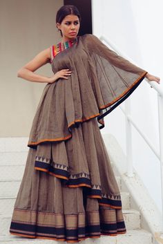 Long Ethnic Dresses, Handloom Dress Designs, Kathpadar Saree Dress Design, Stylish Dresses For Women Indian, Dresses Indian Designer, Party Wear Indian Dresses Designer, Dresses For Women Indian, Party Wear Dresses Indian, Handloom Dress