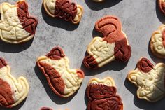 some cookies that are shaped like teddy bears