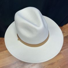 Lack Of Colors Hat Cream With Tan Band New With Tags Small (55cm) Smoke Free And Pet Free Home White Fedora With Flat Brim, White Fitted Fedora With Flat Brim, Fitted White Fedora With Flat Brim, White Fedora Hat For Winter, White Fedora For Winter, White Curved Brim Boater Hat For Rodeo, White Boater Hat With Curved Brim For Rodeo, White Fedora With Curved Brim For Rodeo, White Fitted Fedora Hat