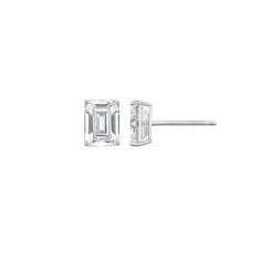 Crafted with 10K solid gold and the most brilliant cut stones, these studs exude a luxurious shine that will last a lifetime. STONE: Cubic Zirconia METAL: 10K Solid Gold CARAT: From 0.5 carats to 3 carats MEASUREMENTS: 18-inch with spring ring clasp CODE: JEP26855 Emerald Cut Stud Earrings, Emerald Cut Solitaire, Skin Design, Solitaire Earrings, Womens Earrings Studs, Solid Gold Necklace, Solitaire Studs, Solid Gold Earrings, Halo Earrings Studs