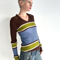 Vintage 90s SABA Collared V polo neck ribbed knited, brown, green and blue pull over jumper sweater   This colour combo is so so prettty Such a cute and casual piece! Labeled size 2 modelled and on size 8  . . $90 Megan Park, Stripes Pattern Design, Spring Knits, Vintage Jumper, Colour Combo, Polo Neck, Vintage Knitting, Clothing Ideas, Green And Blue