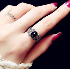 Elegant Silver Plated Vintage Black Crystal Ring - Uniqistic.com Black Stone Ring Women, Black Crystal Ring, Black Agate Ring, Saturn Earrings, Vintage Silver Ring, Silver Skull Ring, Black Stone Ring, Vintage Silver Rings, Black Sapphire