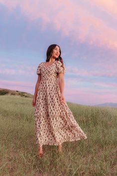 Get ready to bloom in style with the Annalise Maxi Dress in Rose Floral by Pink Desert. This dainty dress features a square neck and charming ruffle details, making it a perfect choice for any occasion. Embrace your inner flower child with this floral beauty! Puff sleeves Square neckline Rose floral print Ruffle detail Maxi length Pink Desert Brand 100% polyester Runs true to size. X-Small (00-2), Small (2-4), Medium (6-8), Large (10-12), X-Large (12-14), XX-Large (16-18), XXX-Large (18-20). Len Dainty Dress, Pink Desert, Square Necklines, Flower Child, Square Neckline, Try On, Puff Sleeves, Square Neck, Puff Sleeve