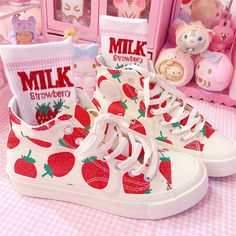 Strawberry Shoes, Strawberry Fashion, Strawberry Clothing, Fun Shoes, Br Style, Kawaii Shoes, Kawaii Fashion Outfits, Aesthetic Shoes, Kawaii Clothes