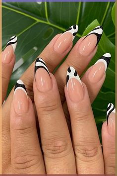 Black And White Nail, Black And White Nail Art, Girl Nails, White Nail Art, Nail Idea, Vacation Nails, Black Nail, White Nail