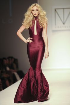 MT Costello RTW Fall 2014 [Photo by Amy Graves] Red Gala Dresses, Dark Red Dress, Burgundy Gown, Michael Costello, Gala Dresses, Gorgeous Gowns, Fall 2014, Beautiful Gowns, Couture Dresses