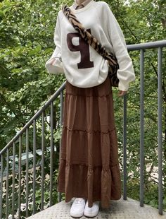 Long Skirt Fits Aesthetic, Long Skirt Asethic, Long Skirt Outfit Modest, Long Skirts Outfit Aesthetic, Hijab Maxi Skirt Outfit, Long Skirt Outfits Modest, Maxi Skirt Outfit Modest, Maxi Skirt Outfit Aesthetic, Maxi Skirt Outfit Ideas