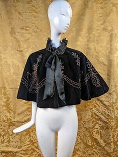 VICTORIAN 19TH C BLACK VELVET CAPE W EMBROIDERY & CUT STEEL SILVER BEADING | eBay Victorian Revival Fashion, Regulus Black Clothes, Velvet Sewing Projects, Marauders Clothes, 19th Century Fashion Victorian, Late 1800s Fashion, Victorian Era Clothing, Victorian Capelet, Wanted Aesthetic