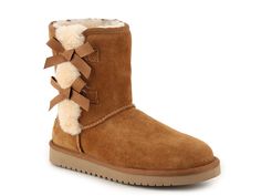 Short Winter Boots, Ugg Boots Tall, Koolaburra By Ugg, Comfortable Boots, Crocs Shoes, Cool Boots, Black Ankle Boots, Ugg Shoes, Over The Knee Boots