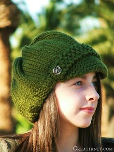 Ravelry: Newsboy Hat pattern by CreatiKnit Knit Cloche Hat, Newsboy Cap Pattern, Newsboy Hat Pattern, Cloche Hat Pattern, Cable Hat, Wool Hat Knit, Newsboy Hat, Cap Patterns, Super Bulky Yarn