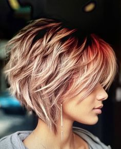 Short Copper Brown Hair, Sassy Short Hair, Shattered Bob, Short Sassy Haircuts, Messy Bob Hairstyles, Short Hair Images, Fine Straight Hair, Really Short Hair