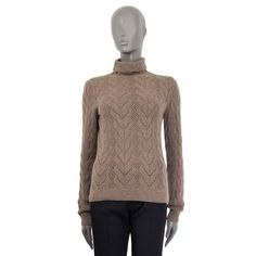 100% authentic Ralph Lauren cable knit sweater in taupe cashmere (100%). Features a high neck and long sleeves. Unlined. Has been worn and is in excellent condition. Measurements Tag Size S Size S Shoulder Width 40cm (15.6in) Bust 82cm (32in) to 110cm (42.9in) Waist 80cm (31.2in) to 110cm (42.9in) Hips 88cm (34.3in) to 120cm (46.8in) Length 60cm (23.4in) Sleeve Length 67cm (26.1in) All our listings include only the listed item unless otherwise specified in the description above. Luxury Brown Turtleneck Sweater, Luxury Brown Long Sleeve Turtleneck, Luxury Brown Turtleneck, Luxury Fine Knit Turtleneck Polo Sweater, Luxury Turtleneck Pointelle Knit Sweater, Luxury Brown Sweater With Pockets, Chanel Cruise, Cable Knit Turtleneck Sweater, Ralph Lauren Purple Label