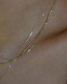 Asymmetrical Diamond cross necklace @eandeproject Cross Necklace Aesthetic, Simple Cross Necklace, Small Cross Tattoo, Minimalistic Necklace, Cross Necklace Simple, Dainty Cross Necklace, Diamond Cross Necklace, Simple Cross, Religious Wedding