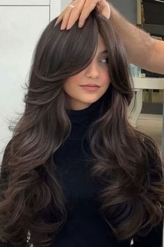 Super Long Hair With Layers, Haircuts For Long Hair With Layers, Hair Inspiration Long, Glow Up, Long Layered Haircuts, Long Layered Hair, Haircuts For Long Hair, Pretty Hair, Dark Brown Hair