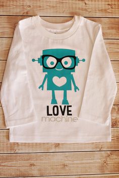 Heat Transfer Nerdy Robot Shirt Valentine Robot, Silhouette Cameo Crafts, Silhouette Cameo Tutorials, Shirt Silhouette, Valentine Projects, Silhouette America, Silhouette Portrait, Valentine Shirt