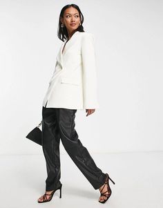 Blazers.by.& Other Stories.Serving business chic.Peak lapels.Padded shoulders.Single button fastening.Slim fit.Product Code: 124748461 White Notch Lapel Blazer Dress For Office, White Blazer Dress With Notch Lapel For Office, White Business Casual Pantsuit With Suit Collar, Chic White Blazer For Workwear, Chic White Blazer For Work, Chic White Business Pantsuit, Tailored White Blazer Dress For Office, White Structured Blazer For Office, White Tailored Blazer For Office