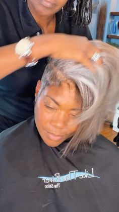 Najah Aziz | Slay all day! 💇🏽‍♀️🙌🏽 #atlantashorthair #atlanta #najahonhair™️ #liketheriversalon #thecutlife #haircut #naturalhair #formation… | Instagram Kelly Cut Hairstyle Black Women, Very Short Bob Black Women, Grey Hair And Makeup, Natural Hair Haircuts, Hair Shrinkage, Shaved Hair Women, Short Relaxed Hairstyles, Grey Hair Don't Care, Black Women Short Hairstyles