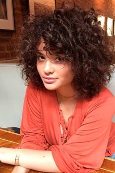 Short Curly Hairstyles For Women, Short Haircuts With Bangs, Short Curly Haircuts, Curly Hair Women, Hair Styles 2017, Curly Hair With Bangs, Dirty Dancing, Long Curly