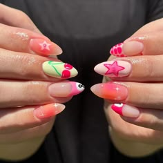 🌸 Sheer coral pink nails adorned with whimsical pink accents and sunset motifs, capturing the carefree essence of blissful beach days. 🌸 Tap the image to explore our Korean Gel Nail Polish Collection.  🌸 Credit to @nailedit_byash on Instagram.  🌸 Summer nail art, coral pink nails, beach manicure, sea nails, vibrant nail color palette, sheer tone nail polish, playful manicure design, sunny day nail inspiration, vacation-themed nails.🌴 Pink Nails Beach, Summer Nails Sea, Bright Nail Ideas, Beach Manicure, Nail Color Palette, Coral Pink Nails, Nails Vibrant, Pool Nails, Coral Nails With Design