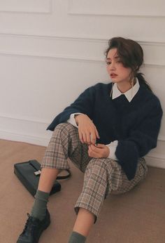 Dark Academia Outfits, Korean Fashion Ideas, Baby Mode, Dark Academia Fashion, Academia Fashion, K Fashion, Womens Sweaters, Moda Vintage, Mode Inspo