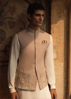 Indian Wedding Suits Men, Indian Wedding Clothes For Men, Waistcoat Designs, Indian Groom Wear, Wedding Dresses Men Indian, Kurta Men, Men's Ethnic Wear