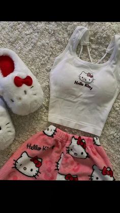 Hello Kitty Shop, Cute Pjs, Cute Pajama Sets, Cute Lazy Day Outfits, Cute Pajamas