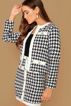 ✅ 100% Satisfaction Guarantee Tweed your way into new style. NOLA is the perfect elegant set for your spring/ fall wardrobe featuring a black and white color in houndstooth pattern of matching jacket and skirt.Material: 85% polyester 15% cotton Model is wearing size S (EU36)Height :175cmBust: 84cm Waist : 61cm Hips : 89cm Care instructions: Handwash or professional dry cleaning SIZE GUIDE Size chart (inch) Size chart (cm) Pictures display Houndstooth Jacket, Elegant Sets, Houndstooth Pattern, Feminine Dress, Round Neck Tops, Body Con Skirt, Shein Style, Girly Outfits, Contrast Trim