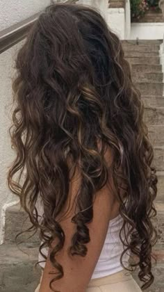 not my pic! Fancy Hairstyles Half Up Half Down, Waist Pics Aesthetic, Waist Long Hair, Brown Curls, Brown Curly Hair, Hair Stylies, Good Hair Day, Waist Strap, Design Fabric