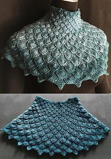 two pictures of the same shawl, one in blue and one in teal