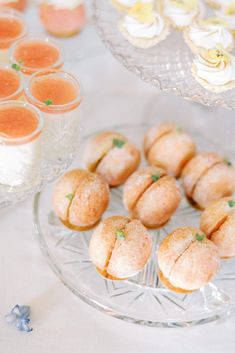 Peach flavoured patisserie cookie with jelly and panna cotta - created by MonAnnie Cakes as part of the Patisseria luxury patisserie table, photo by Cristina Ilao Elegant Wedding Table Settings, Wedding Top Table, Elegant Wedding Table