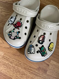 #starwars #crocs Crocs Ootd For Men, Custom Crocs For Men, Crocs Charms Men, Crocs Shoes For Men, Crocs For Men Size 9, Fashion Shoes, Star Wars