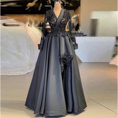 Black Prom Dress Lace, Long Sleeve Prom Dresses, Turkey Dress, Dress With Sleeve, Black Lace Prom Dress, Grey Prom Dress, Evening Wear Dresses, Arabic Style, Plus Size Formal Dresses