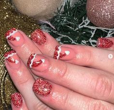 Glitter Santa Hat Nail Art Gold Nail Polish, Gold Glitter Nails, Sweater Nails