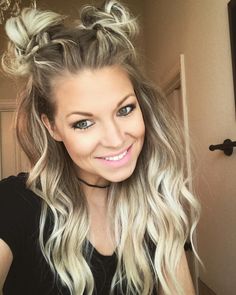 Concert Hairstyle, Blonde Specialist, Curly Top Knot, Hair Blonde Highlights, Hair Accessories Braids, Weekend Hair, Braided Top Knots, Concert Hairstyles, Rave Hair