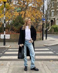 Low Rise Jeans Outfit, Camille Charriere, Spiritual Fashion, Jeans Trend, Outfit Vintage, Outfit Jeans, Jean Trends